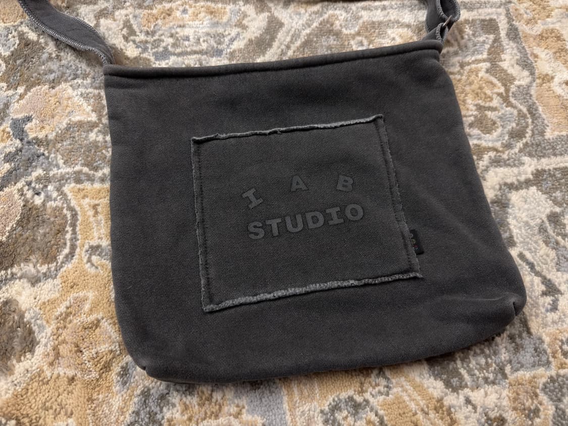 [아이앱스튜디오] 피그먼트 맨투맨 & 미니백 세트 (라플/한정판) 상품이미지5