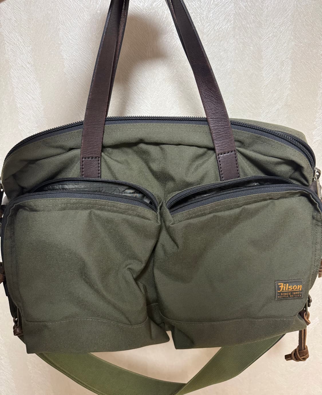 필슨878 드라이든 브리프케이스 오터그린 상품이미지1