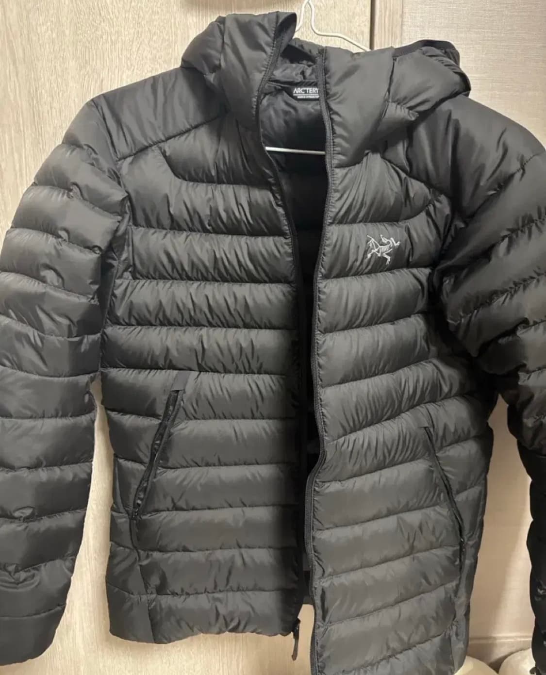 아크테릭스 세륨 후디 블랙 패딩 xs 상품이미지2