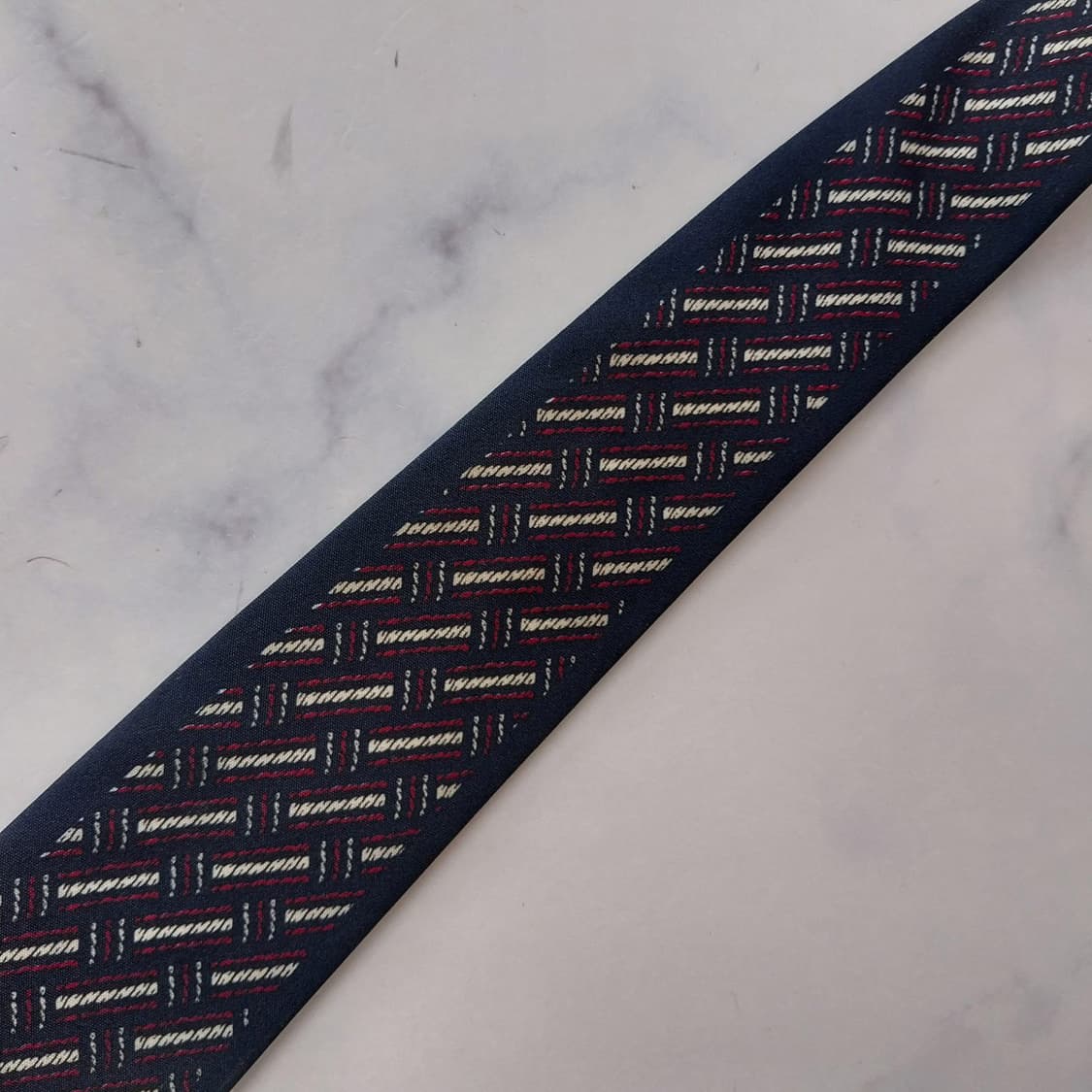 밀라숀 실크 네이비 패턴 넥타이 8.7cm A등급 K2323
 상품이미지10