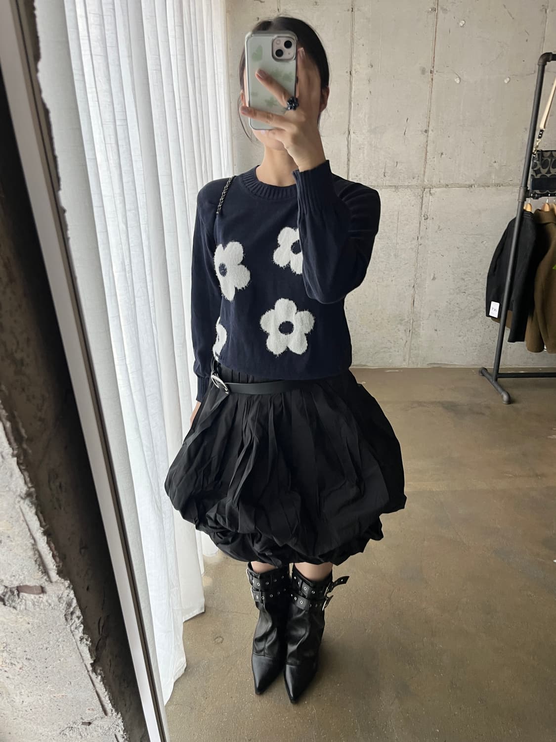 90s Courreges 꾸레쥬 플로럴 롱슬리브 니트 네이비 상품이미지2