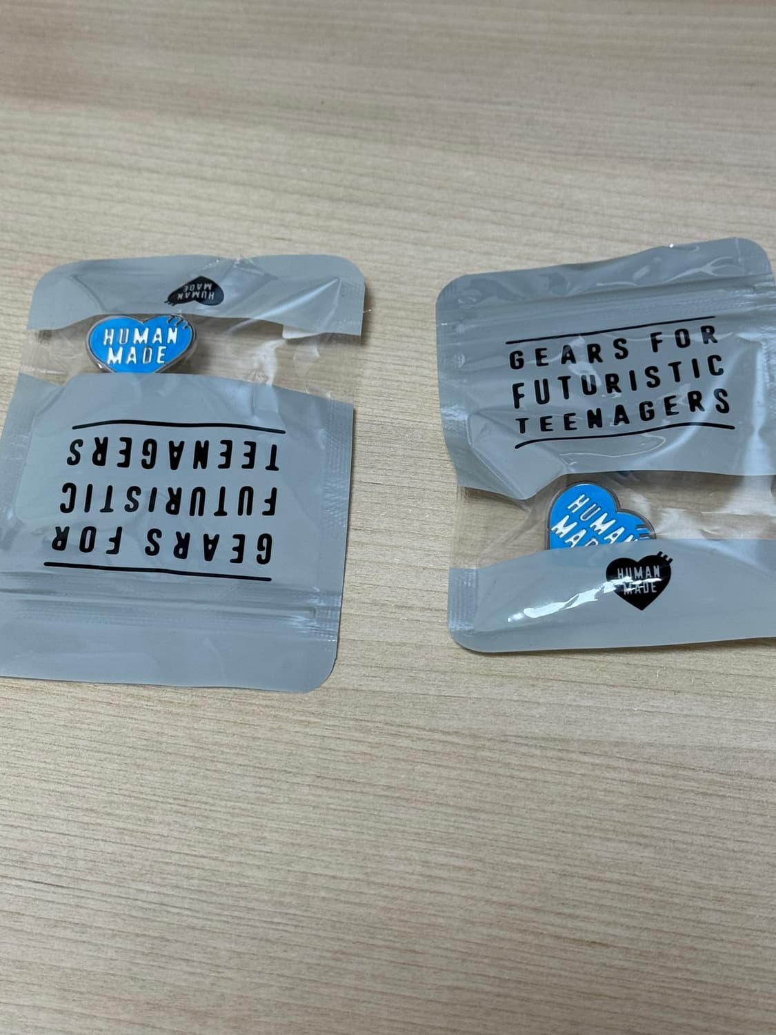 휴먼메이드 블루 하트 핀 상품이미지1