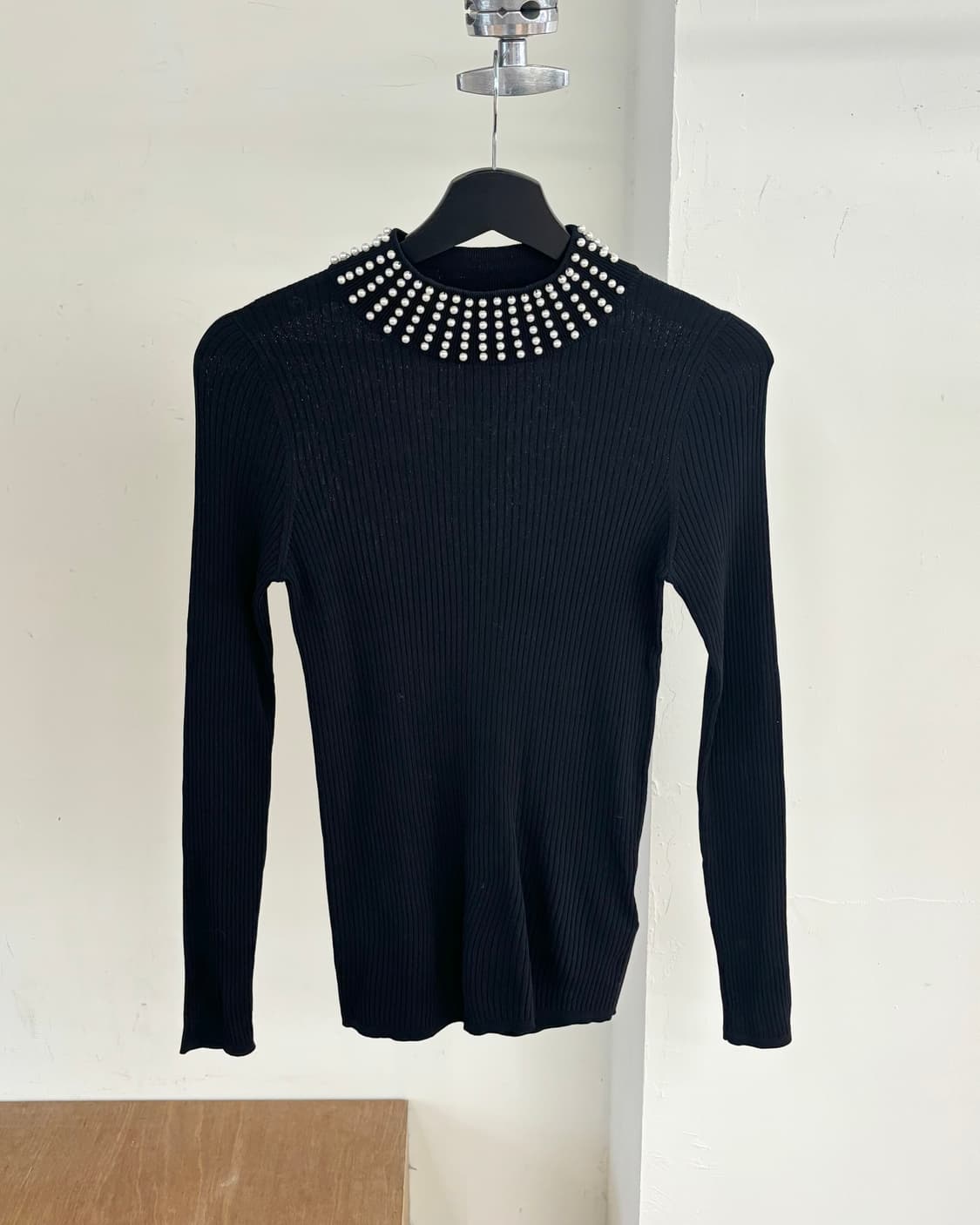 산드로 수제트 진주 칼라 골지 니트 상품이미지1