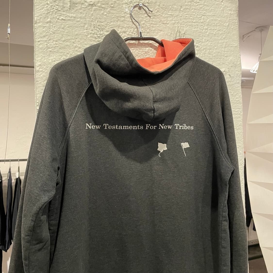 라프시몬스 그래픽 후드티셔츠 상품이미지2