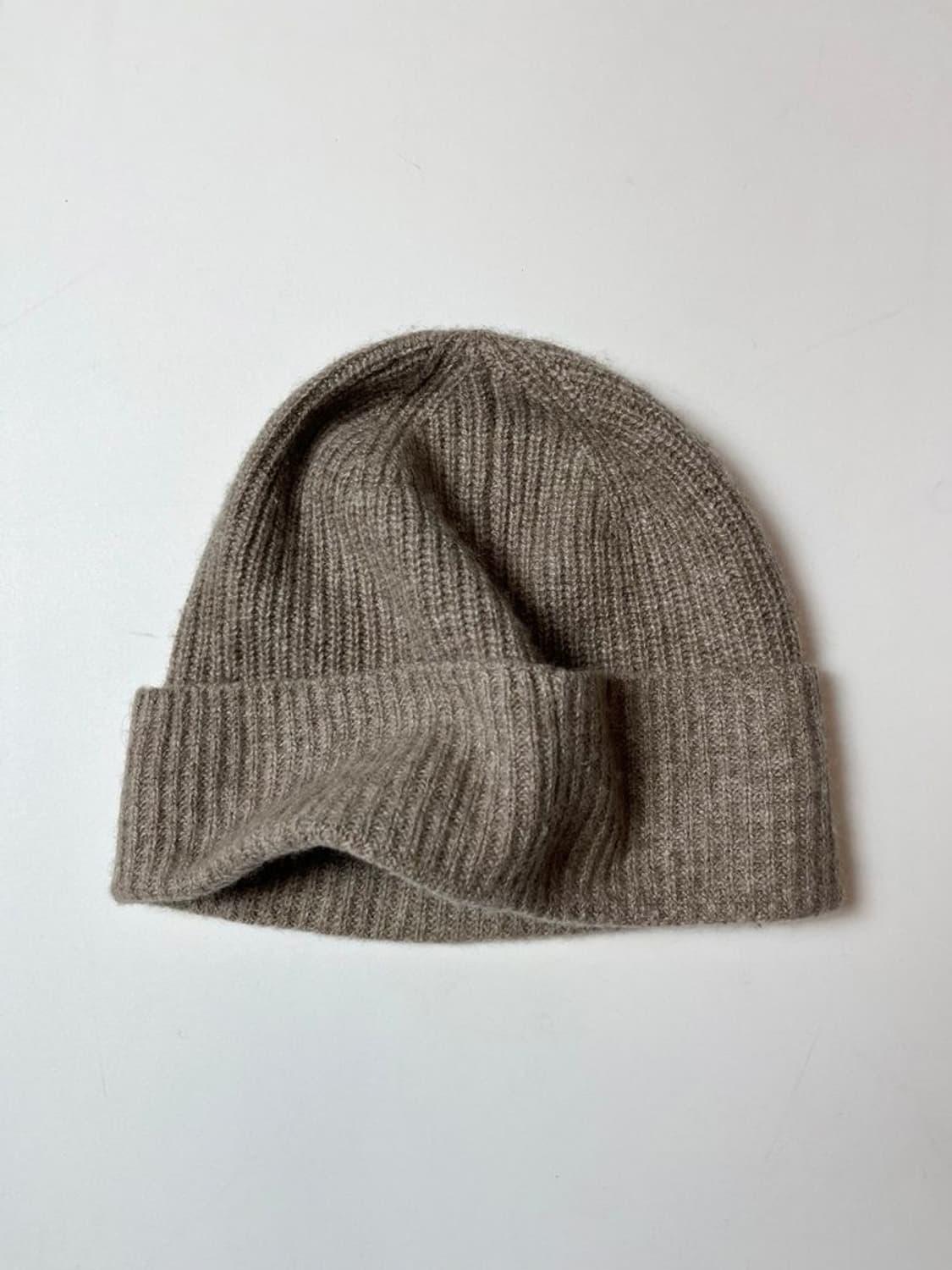 코스 COS 미니멀 캐시미어 니트 비니 Q1333 상품이미지1