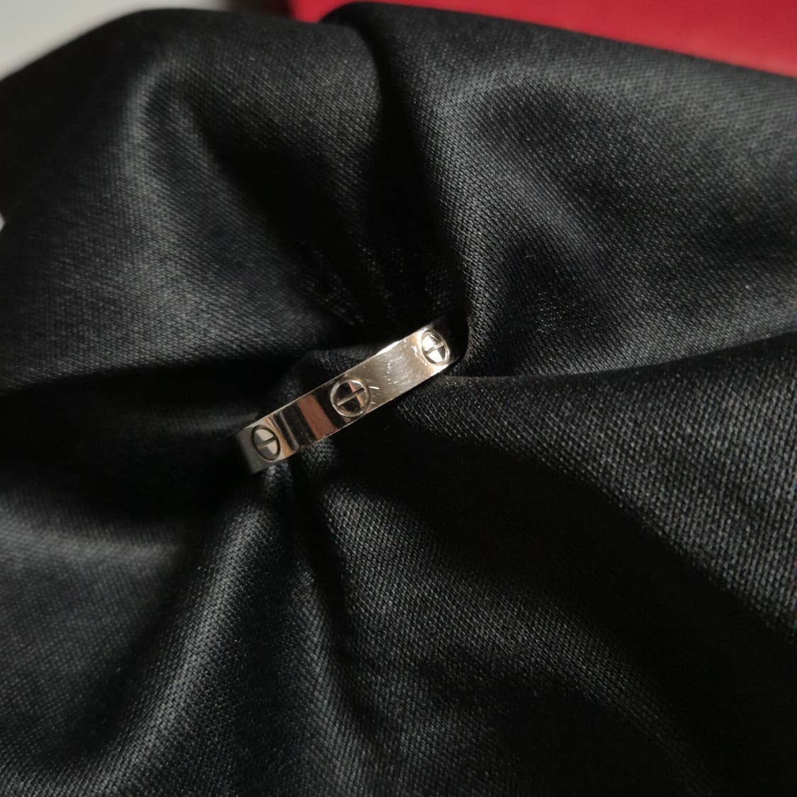 까르띠에 러브링 스몰 화이트골드 58호 (풀박스) 상품이미지3