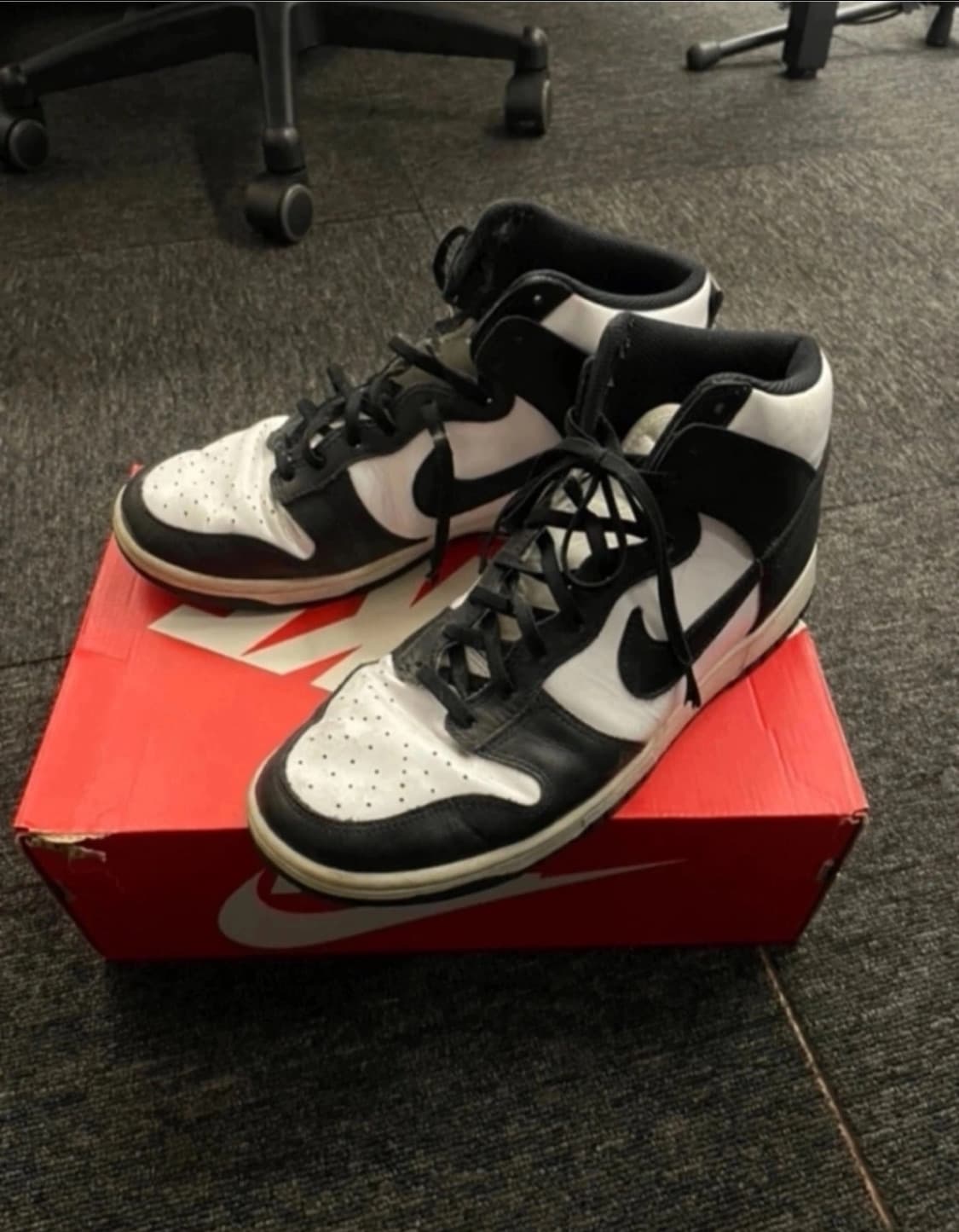 나이키 덩크 하이 레트로 블랙 앤 화이트 280 상품이미지1