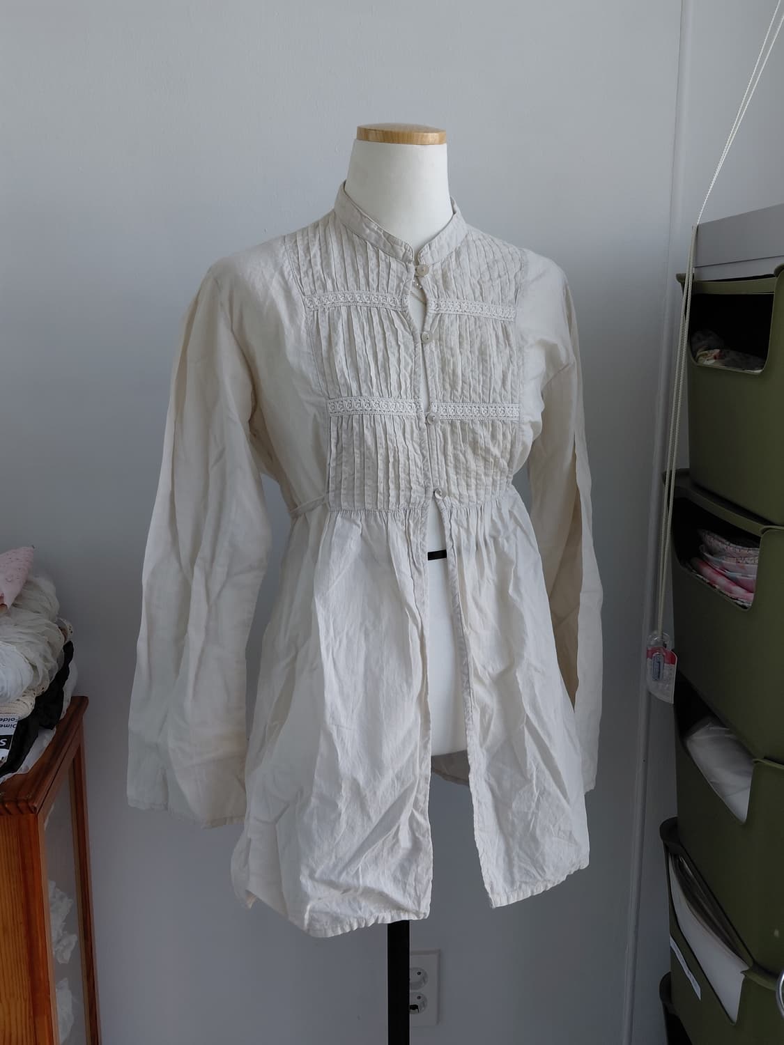 [빈티지] 빈티지 스타일 핀턱 롱 블라우스 모리걸 상품이미지1