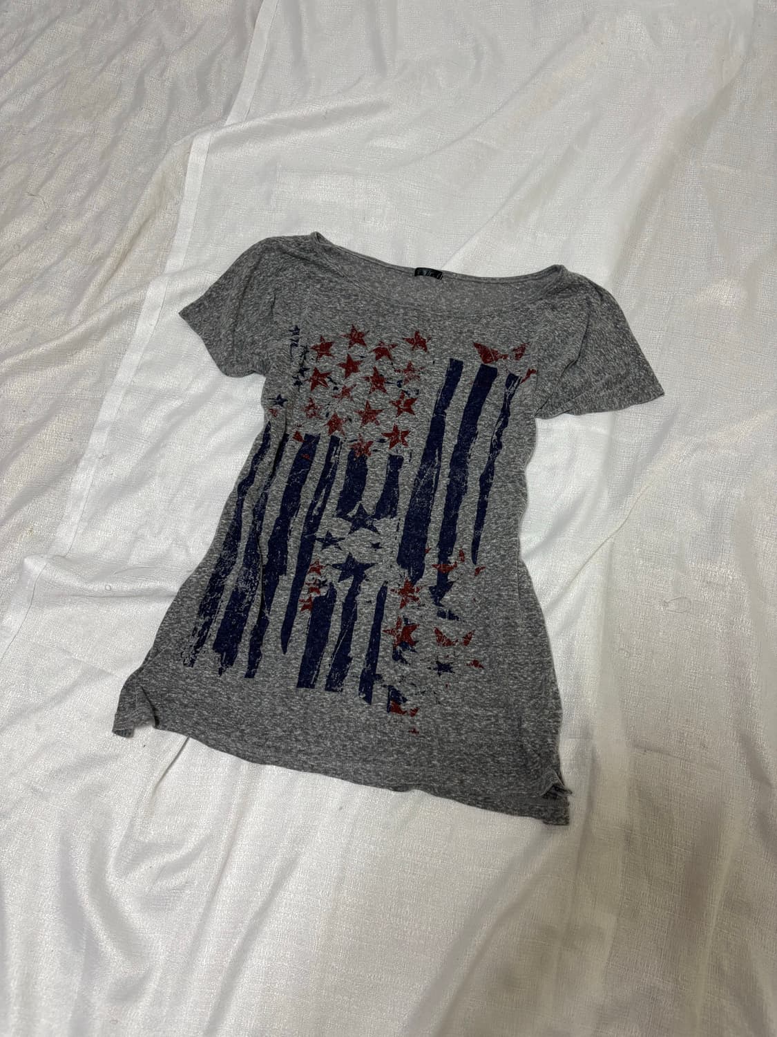“Unknown” Old Glory Print Y2K Tee 상품이미지4
