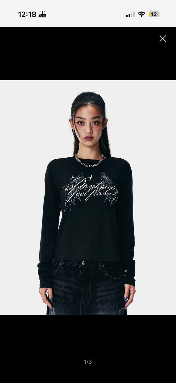 Yeel WING LETTERING LONG SLEEVE TOP 상품이미지1