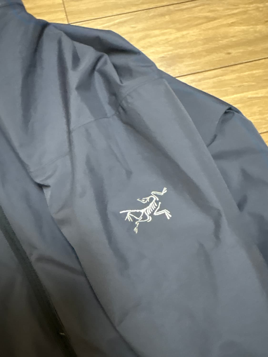 아크테릭스 바람막이 상품이미지3