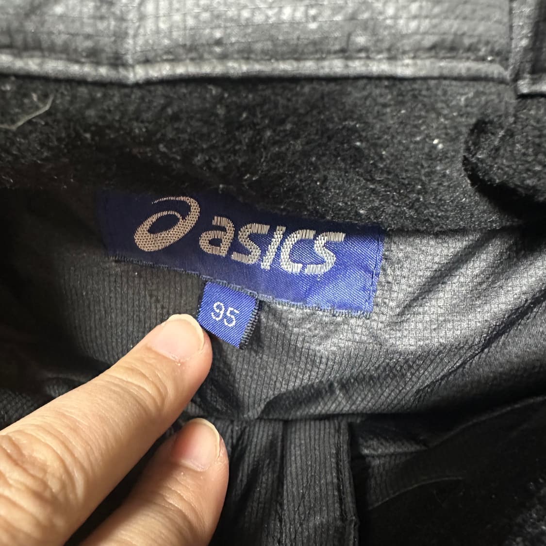 ✨ (바배) 아식스 구스다운 대장급 블랙 패딩  상품이미지3