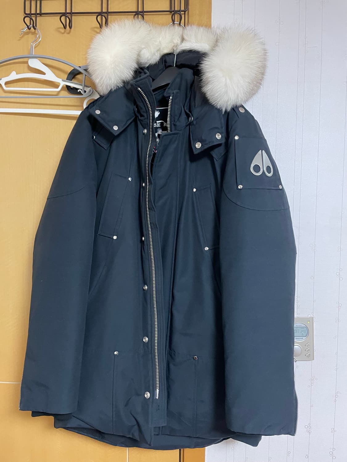 무스너클 쓰리쿼터 화이트 퍼 M사이즈 네이비 (ss급) 상품이미지1