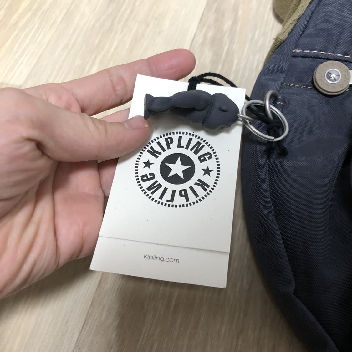 (OS) 새상품 키플링 KIPLING 나이트 그레이 블루 라운드 크로스백 상품이미지2