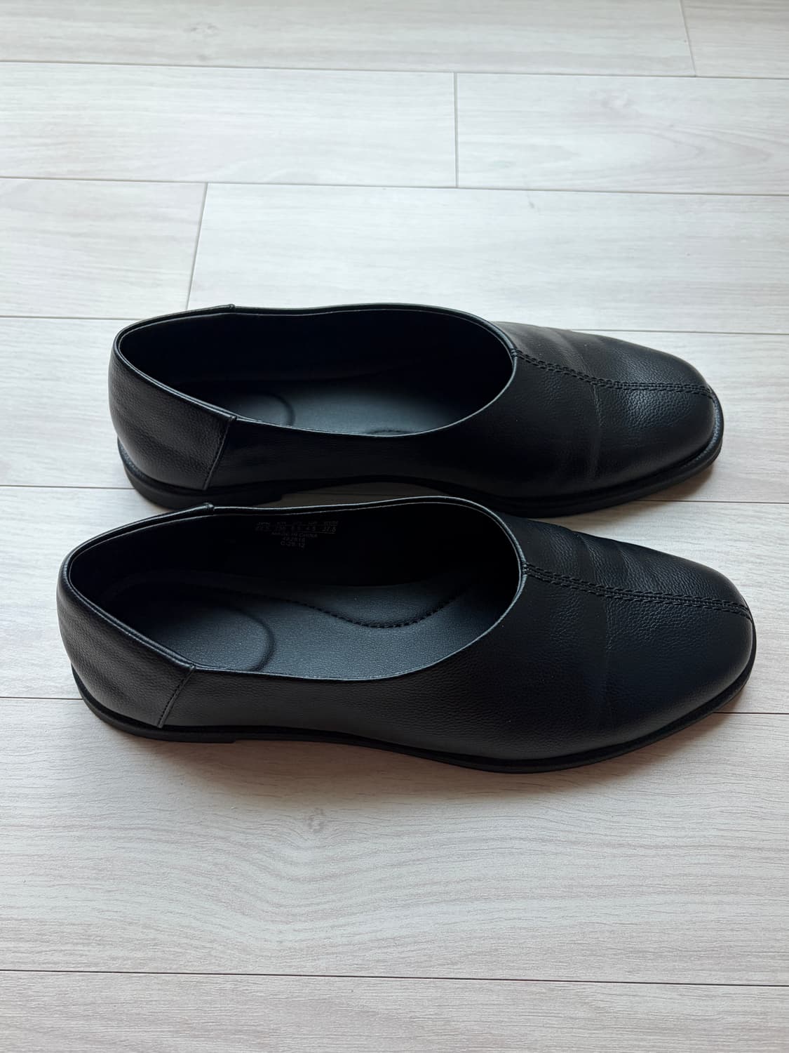 유니클로 스퀘어플랫슈즈 블랙 235 상품이미지4