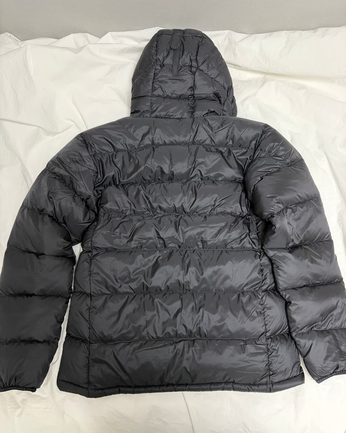 몽벨 라이트 알파인 다운 파카 블랙 L 새상품 판매합니다 상품이미지2