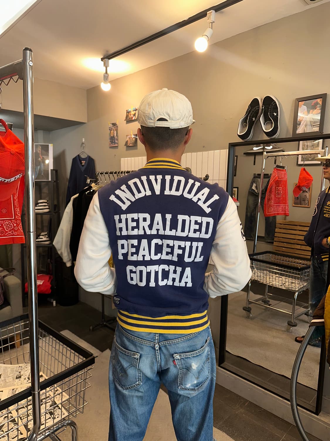 Gotcha letters logo cotton varsity JK 상품이미지1