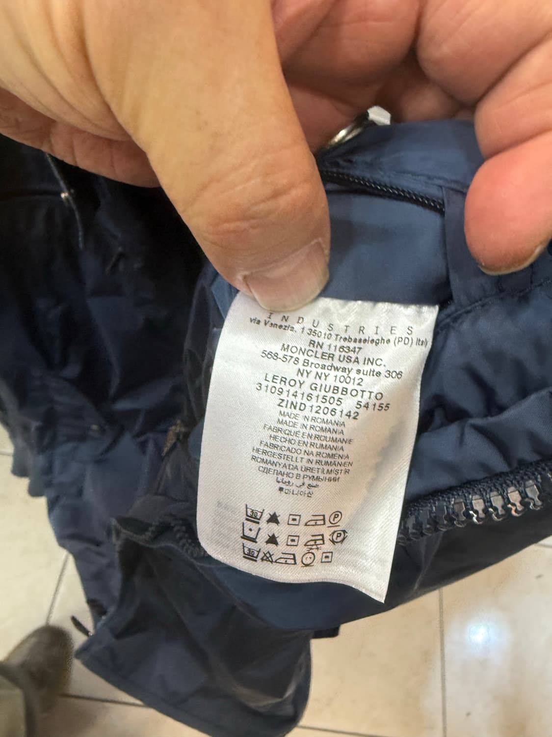 3/100 정품 몽클레어 리로이 바람막이 팝니다 상품이미지7