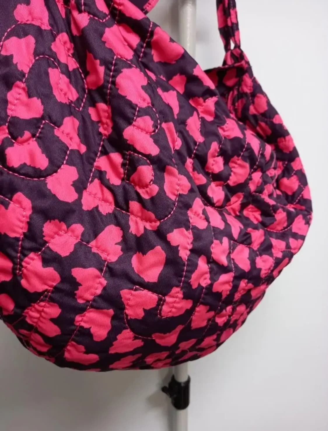 마크 바이 마크제이콥스 빅 엠보 호보백 상품이미지4