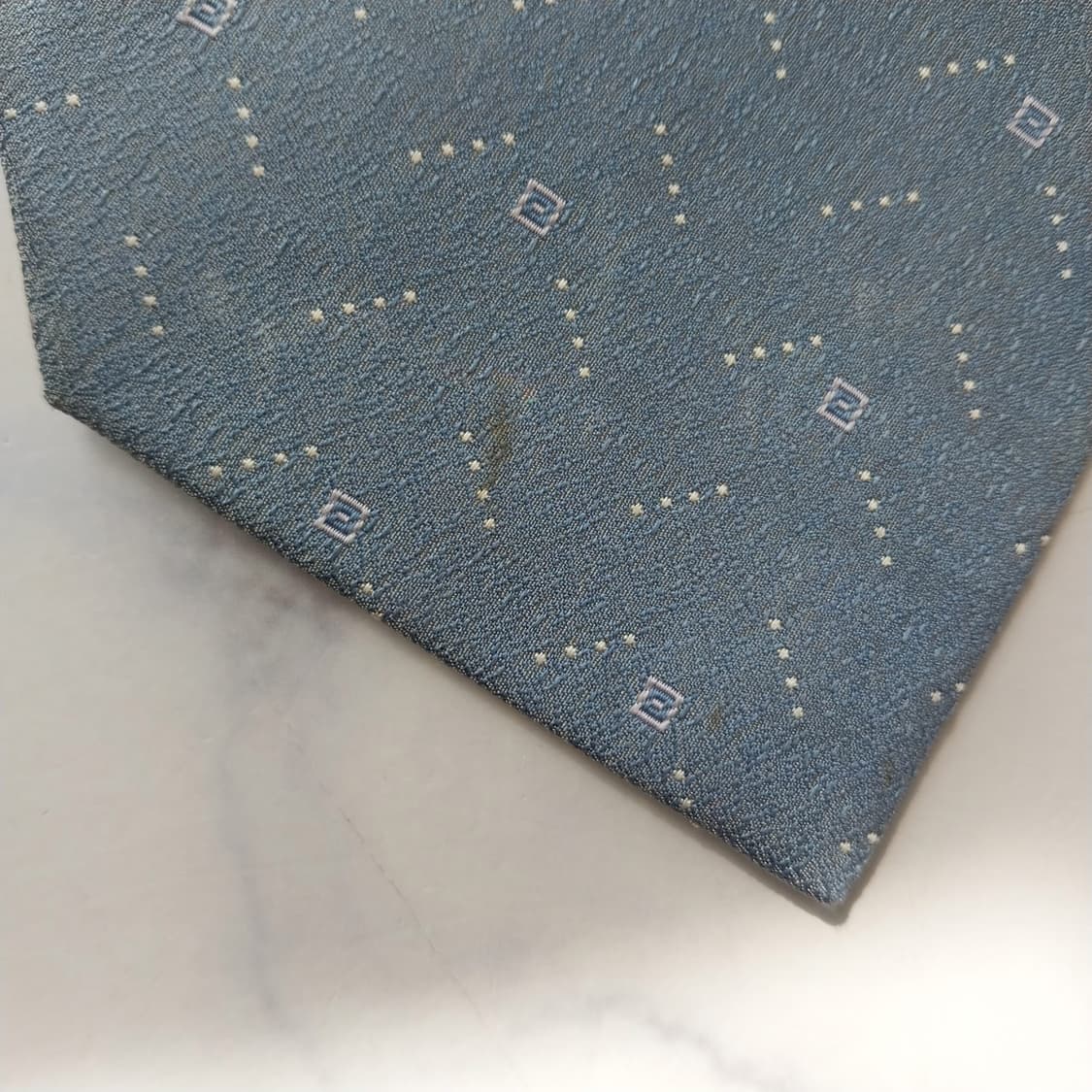 입생로랑 실크 블루 패턴 넥타이 9.4cm A~B등급 K2315
 상품이미지8