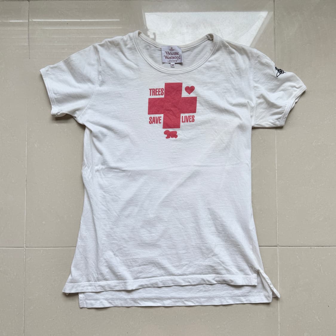 Vivienne Westwood trees save lives Tee 상품이미지1