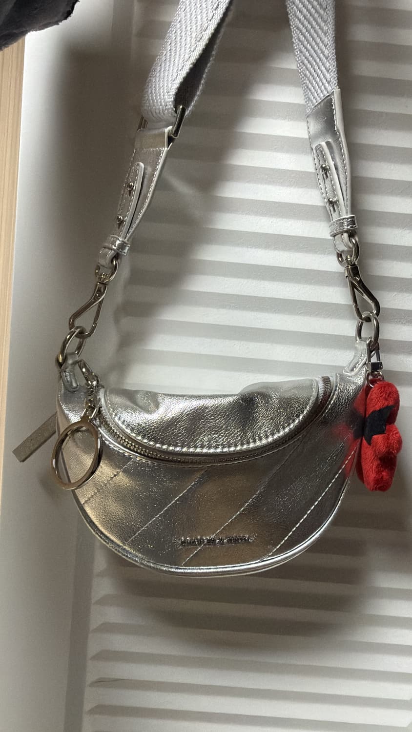 찰스앤키스 한소희 팩백 상품이미지7