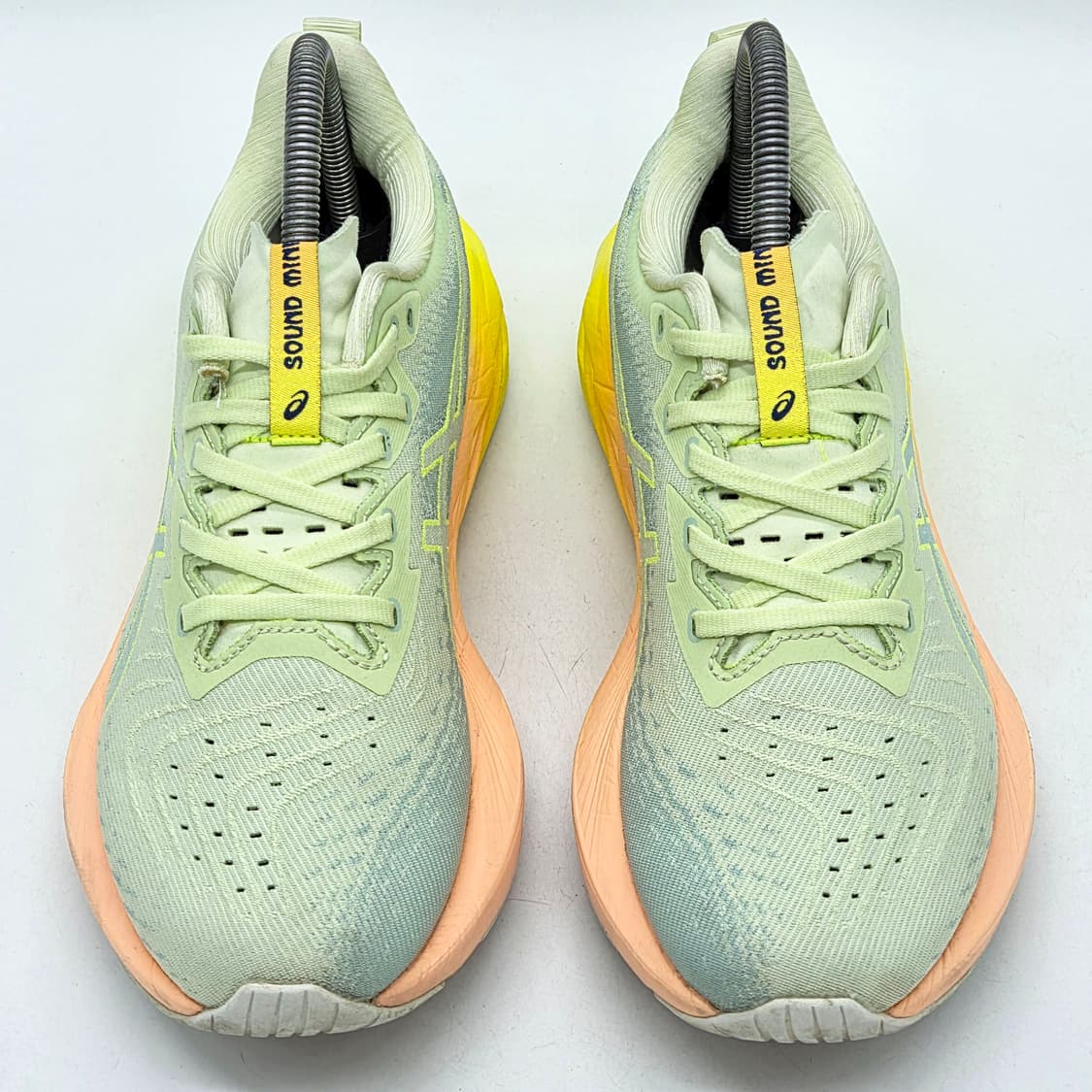 아식스 노바블라스트 4 쿨 마차 세이프티 옐로우 (255) 상품이미지4