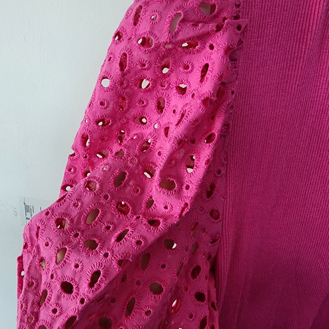 나인웨스트 펀칭 반팔 티셔츠 핑크 상품이미지3