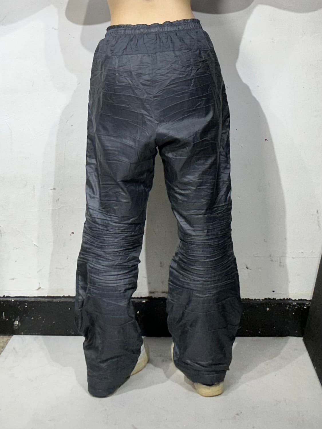 아디다스 유광 차콜 와이드 삼선 트레이닝 팬츠 추리닝 바지 L 상품이미지3