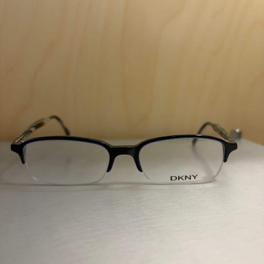 DKNY 6811 470 블랙/데미 마블 하프림 반무테 안경 상품이미지3