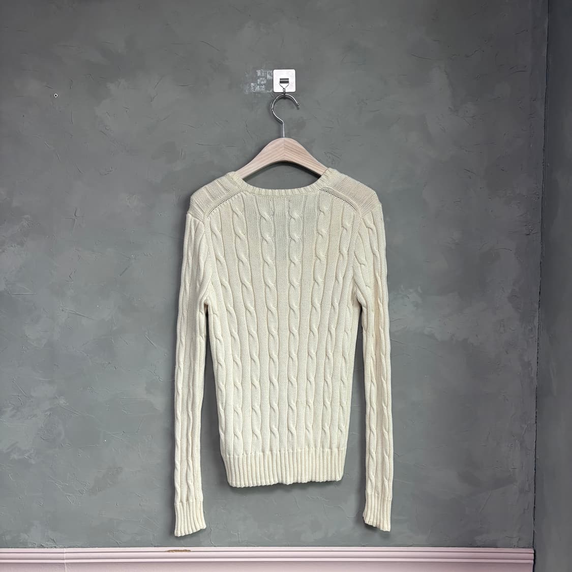 폴로 랄프로렌 피마코튼 꽈배기 브이넥 니트 아이보리 상품이미지5