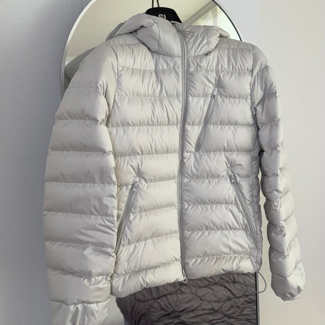 무신사 스탠다드 경량패딩 (시티 레저 우먼스 후디드 라이트 다운 재킷) 상품이미지3