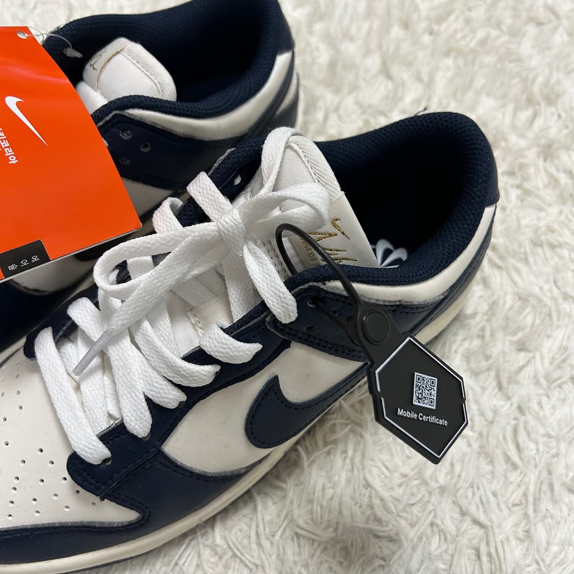 Nike Dunk Low “Midnight Navy” 상품이미지2