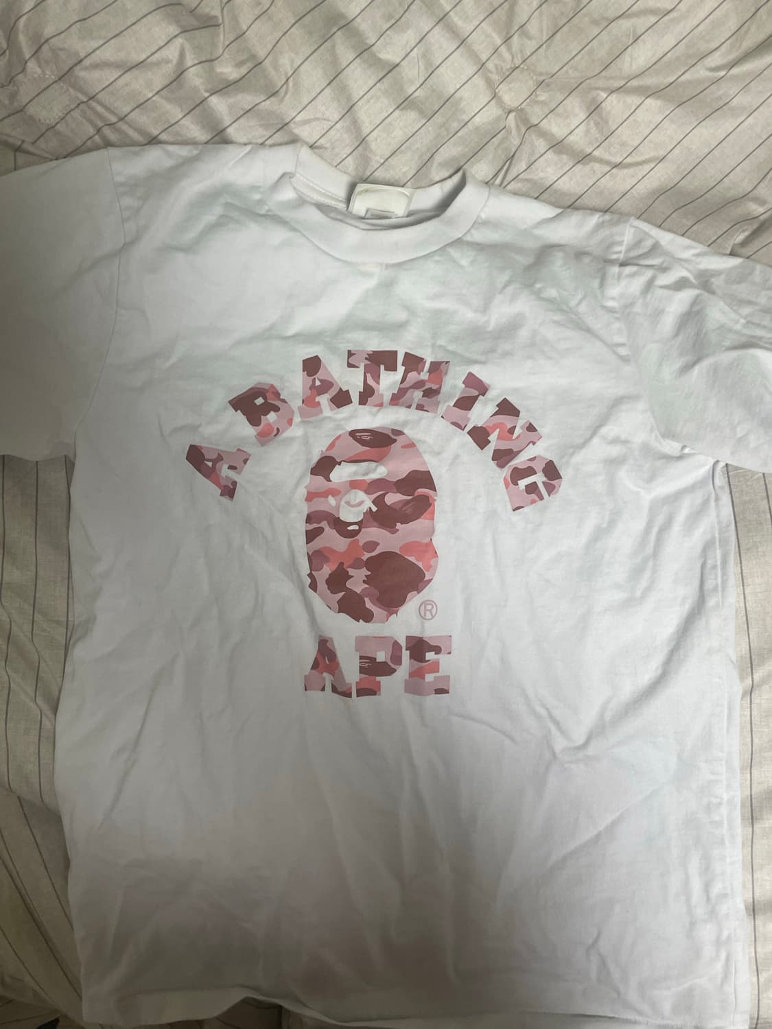 베이프 반팔티 s 상품이미지1