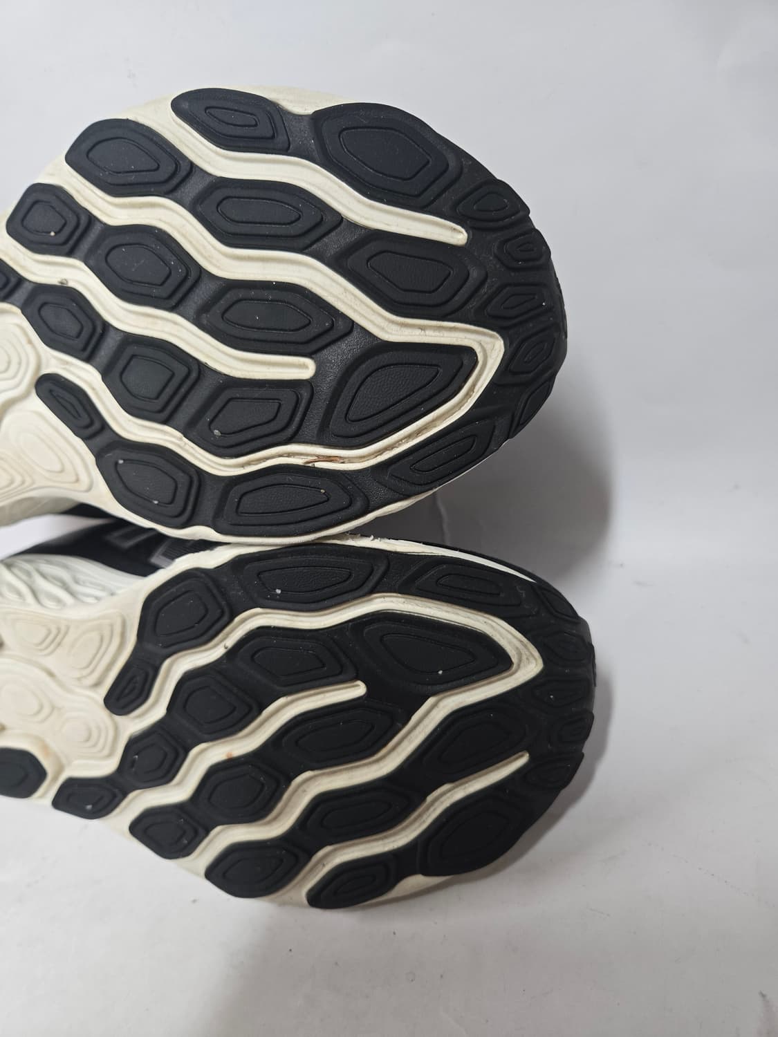 뉴발란스 Fresh Foam 880 러닝화 블랙 245 상품이미지7