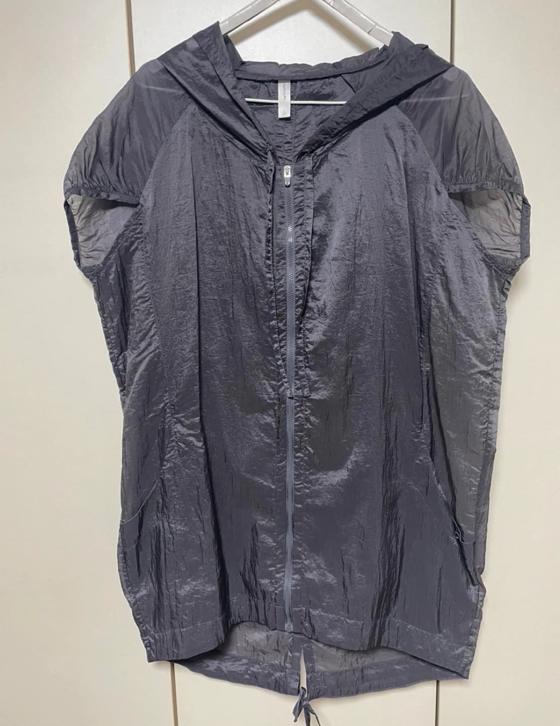 GapBodyFit 후드 바람막이 vest S 상품이미지1