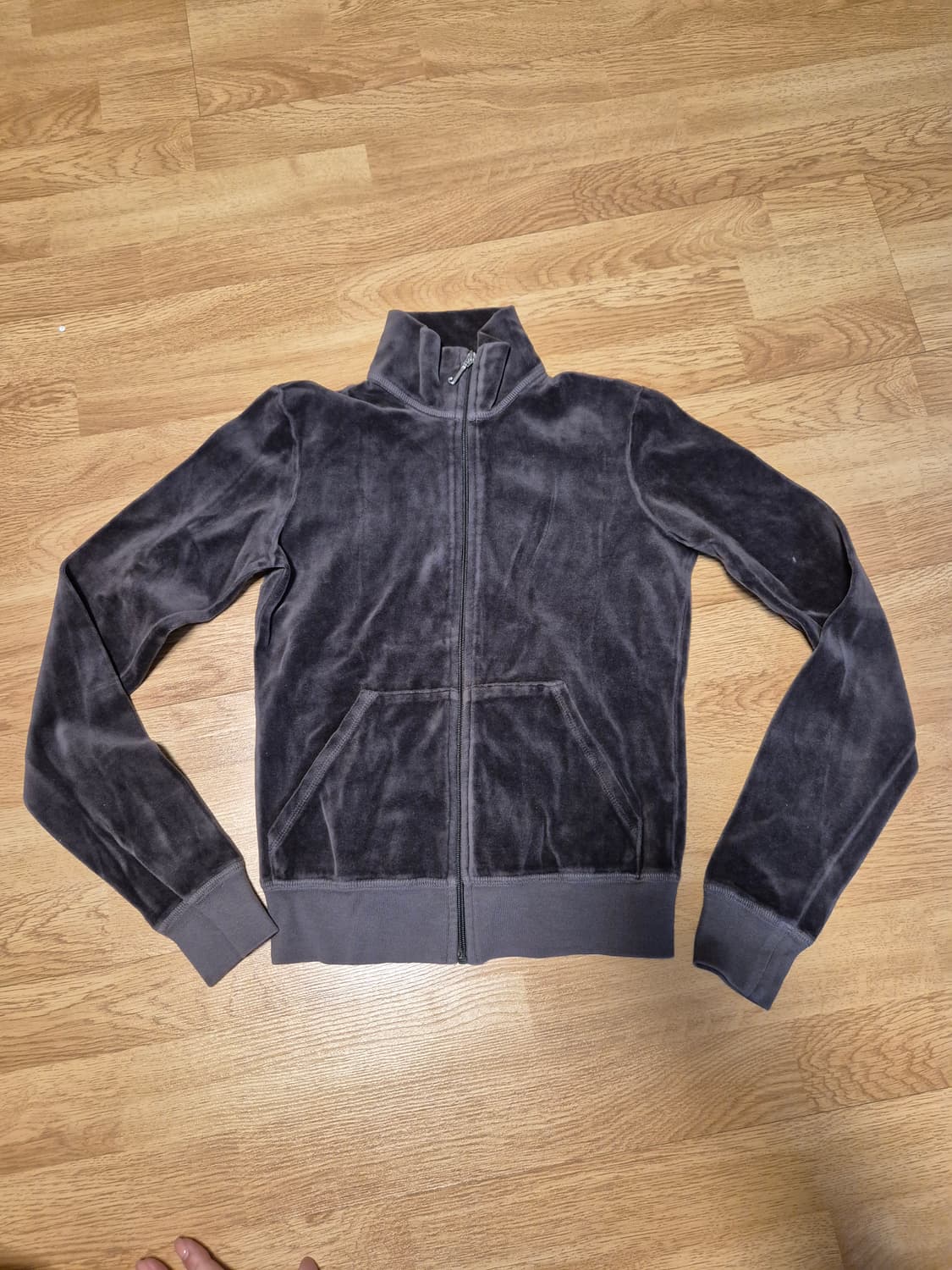 쥬시 꾸뛰르 벨벳 트레이닝복 세트 P 상품이미지1