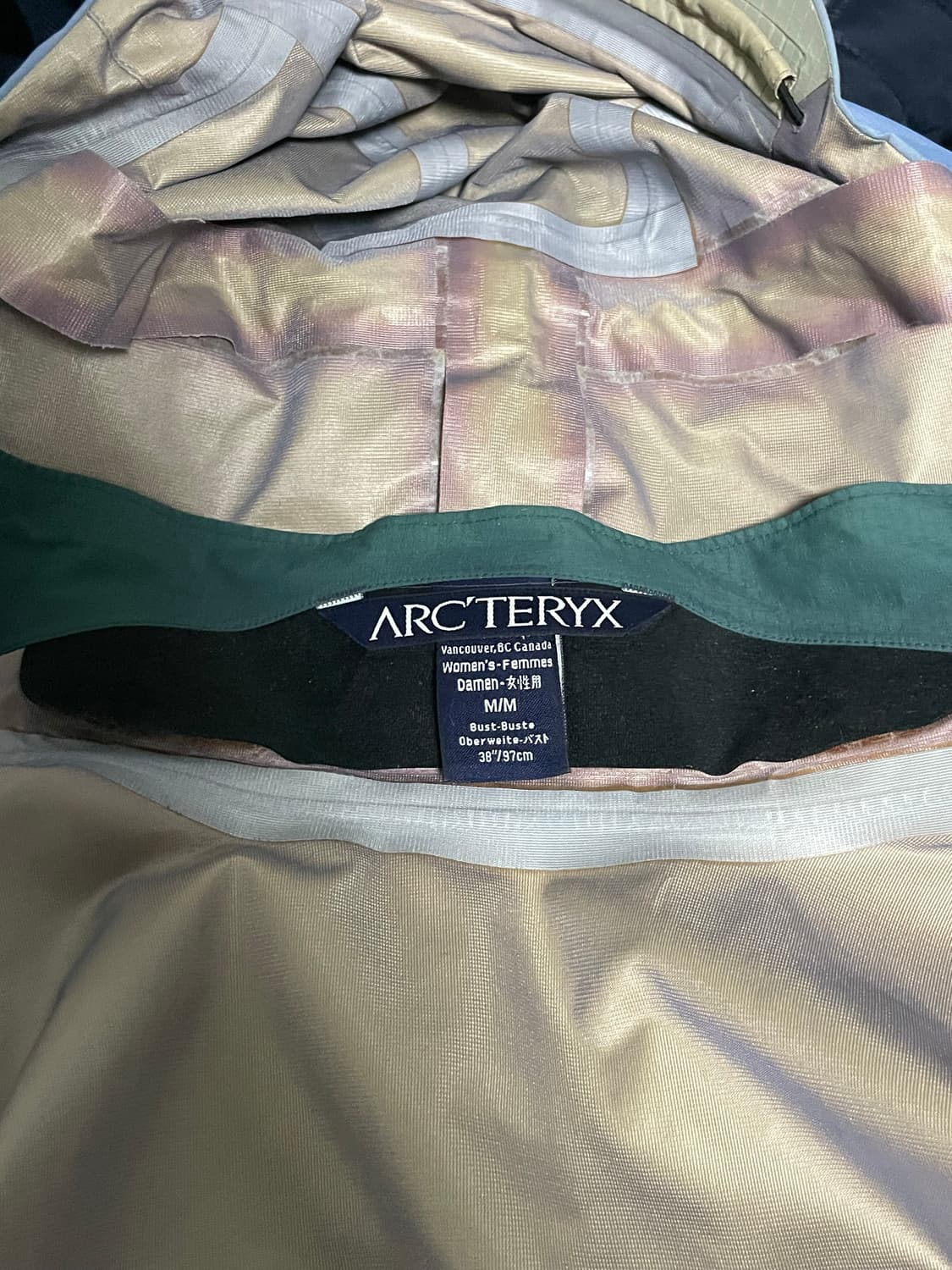 아크테릭스 빈티지 바람막이 M 상품이미지4