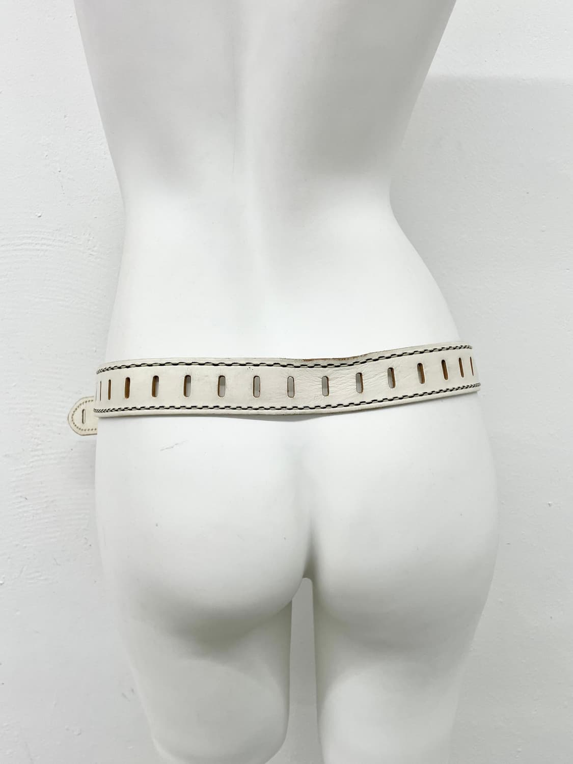 리얼레더 스티치 펀칭 버클 벨트 상품이미지4