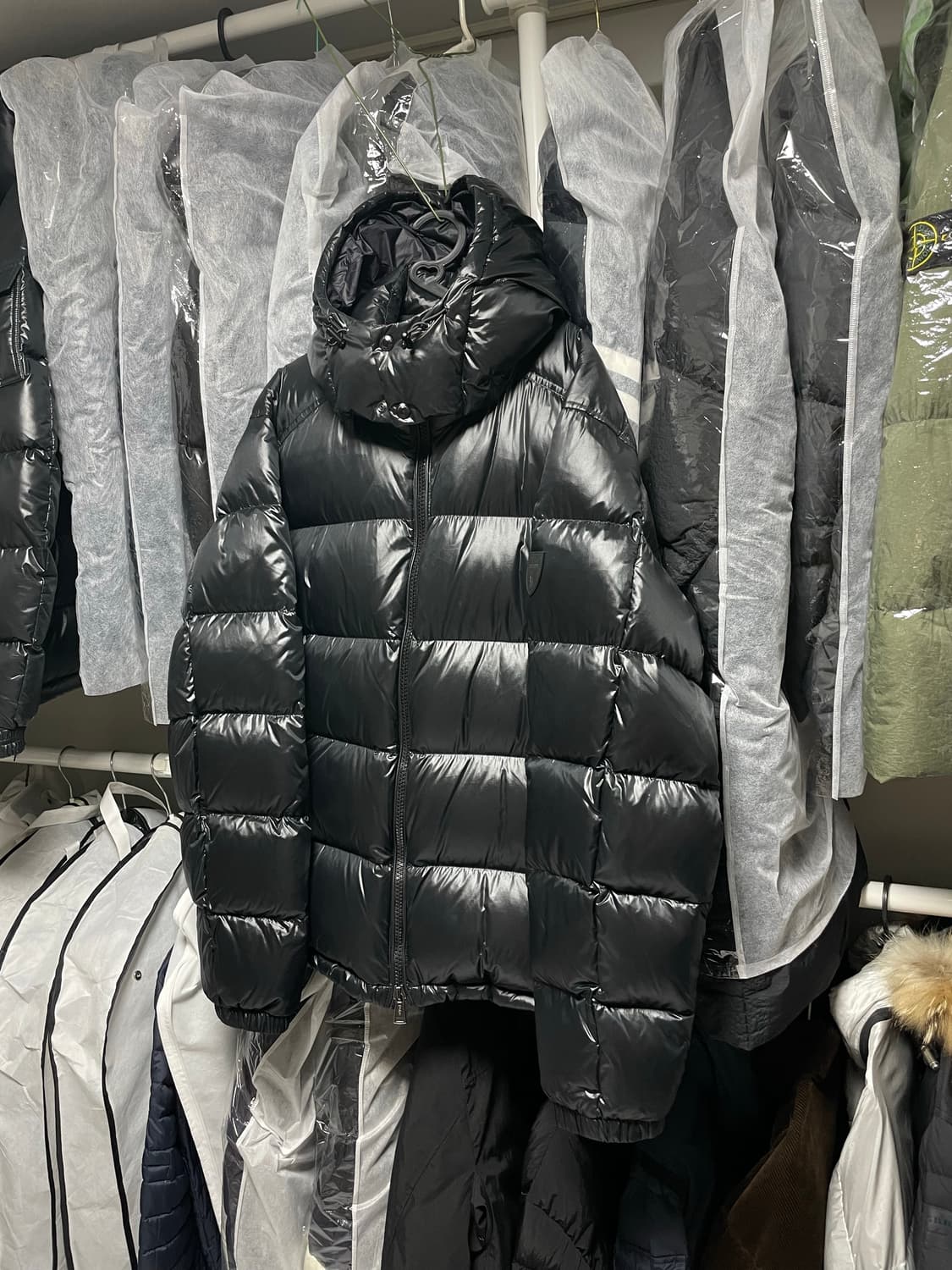 [XL사이즈] 23FW 폴로랄프로렌 유광 푸퍼 패딩 자켓 상품이미지2