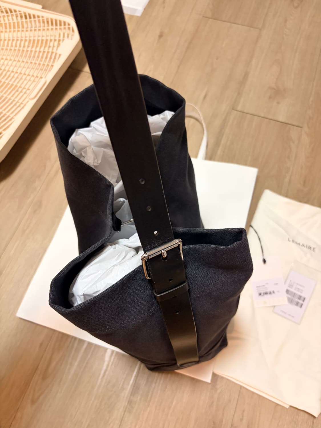 26ss 르메르 벨티드 숄더백 차콜 블랙 상품이미지4