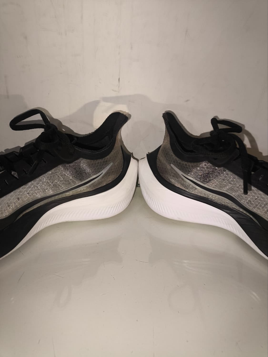 250mm 나이키 줌 그래비티 러닝화  상품이미지7