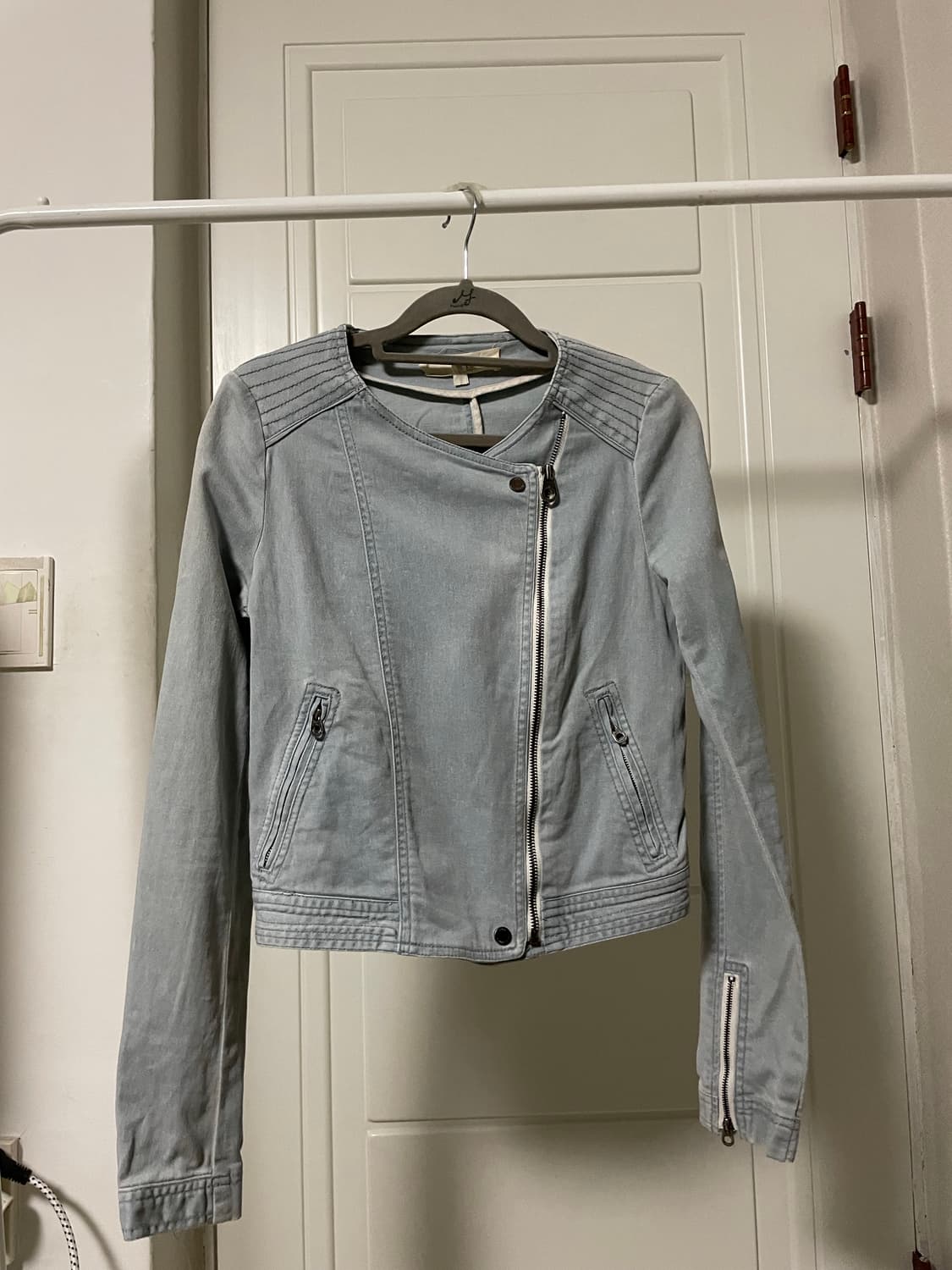 아떼 바네사브루노 코튼 데님 라이더 자켓 상품이미지2