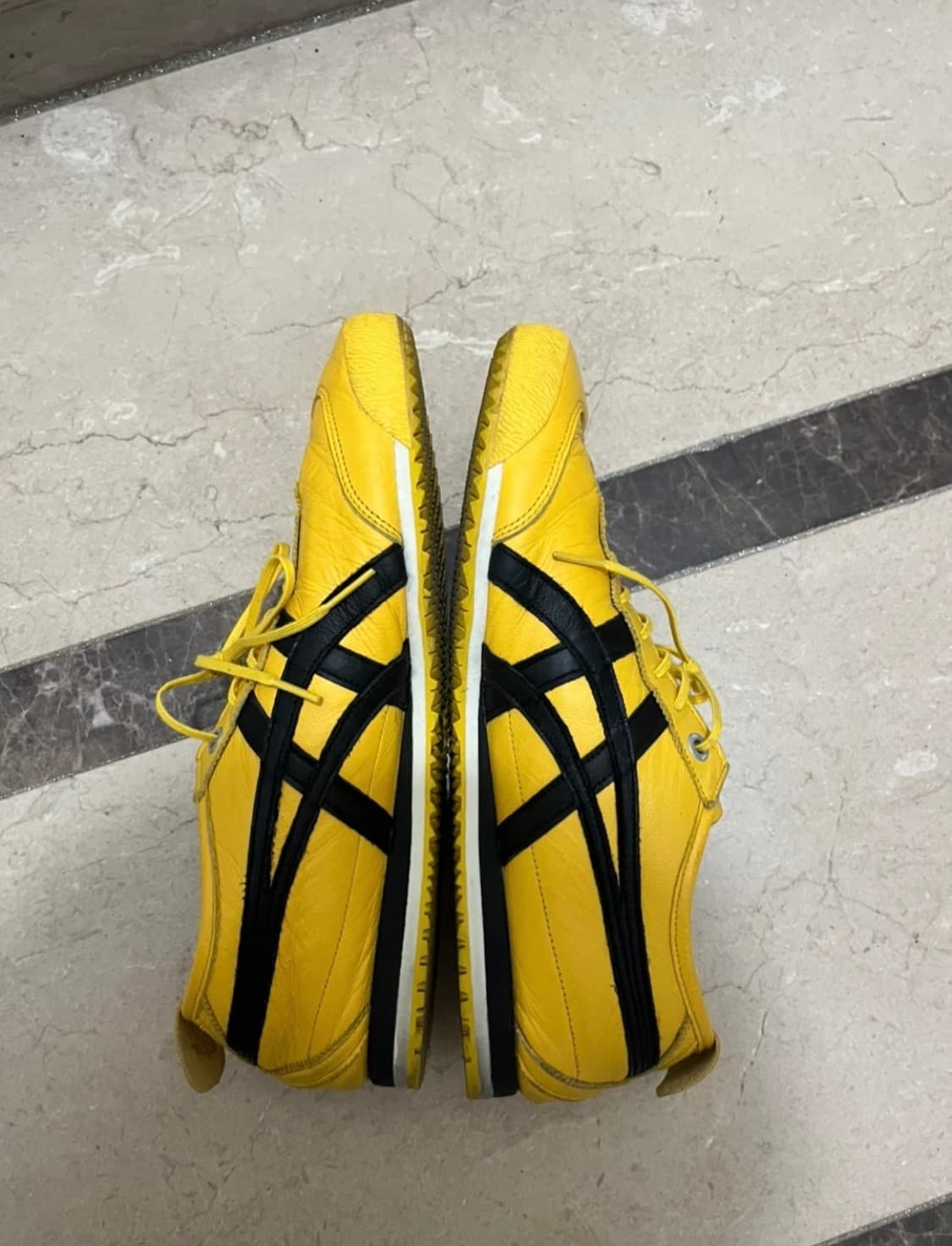 오니츠카 타이거 멕시코 66 SD 옐로우 블랙 상품이미지2