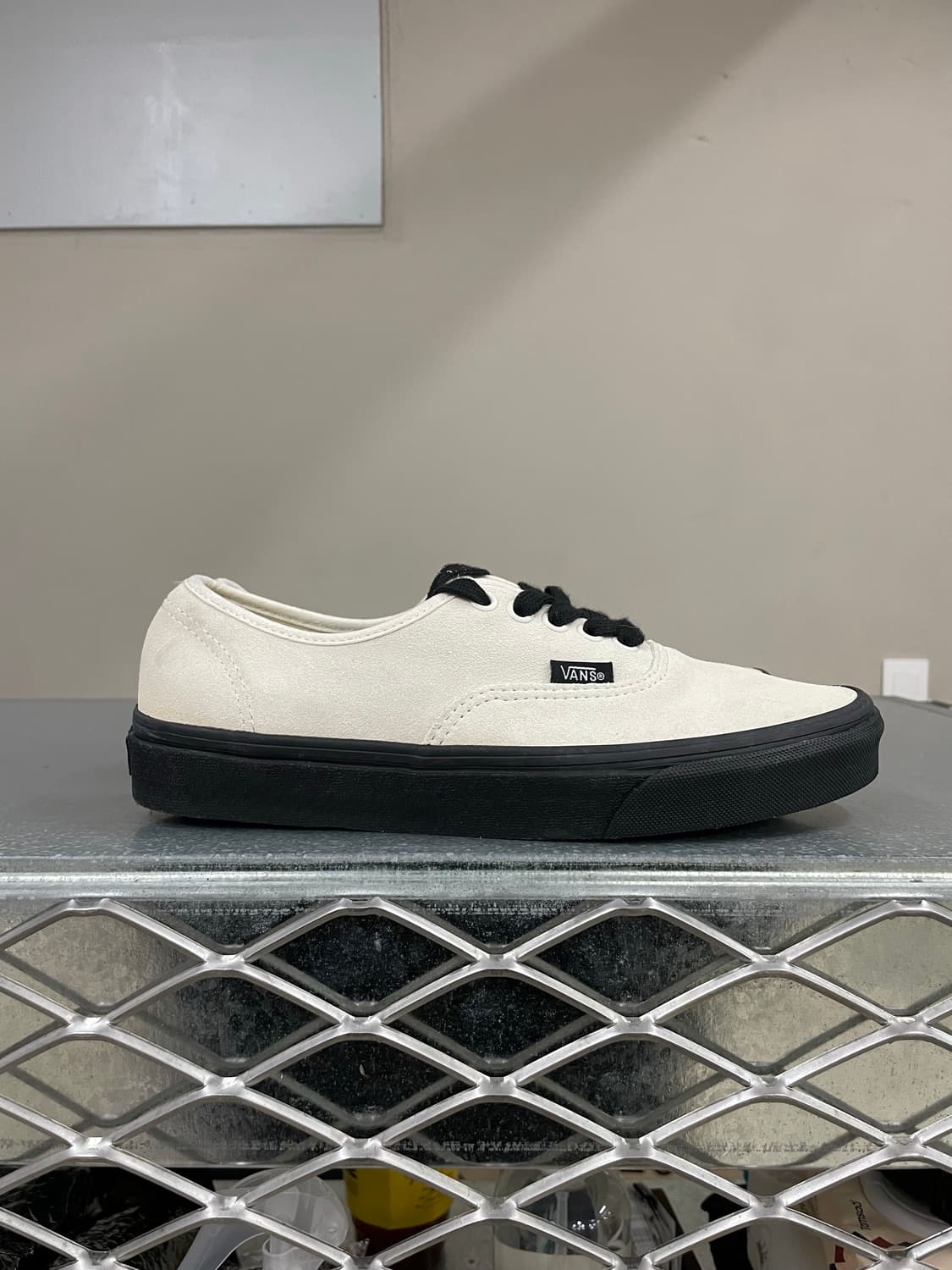 반스 어센틱 스웨이드 마쉬멜로우 블랙 250 상품이미지4