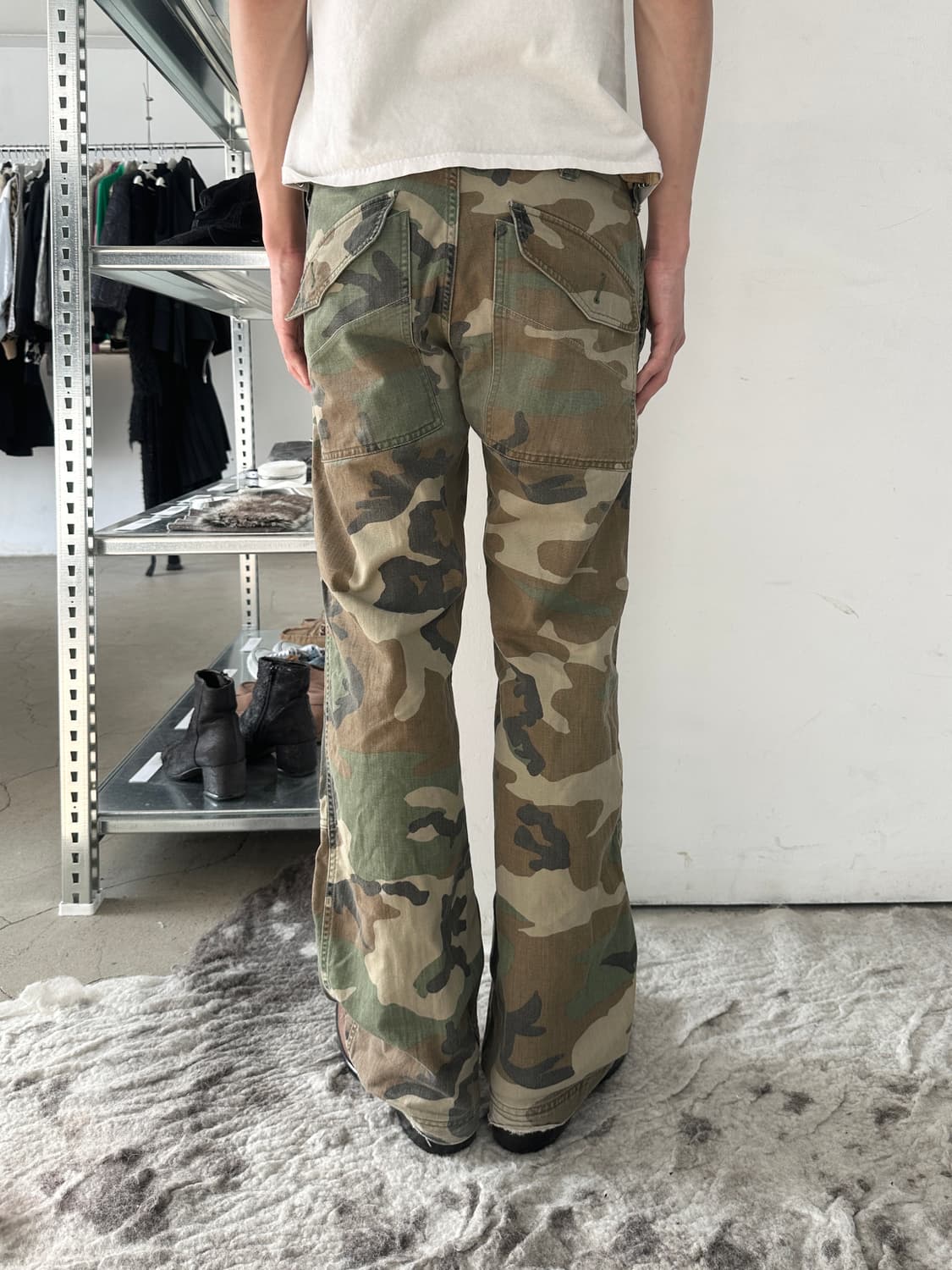 시멘틱 디자인 멀티 포켓 지퍼 카고 팬츠 상품이미지2