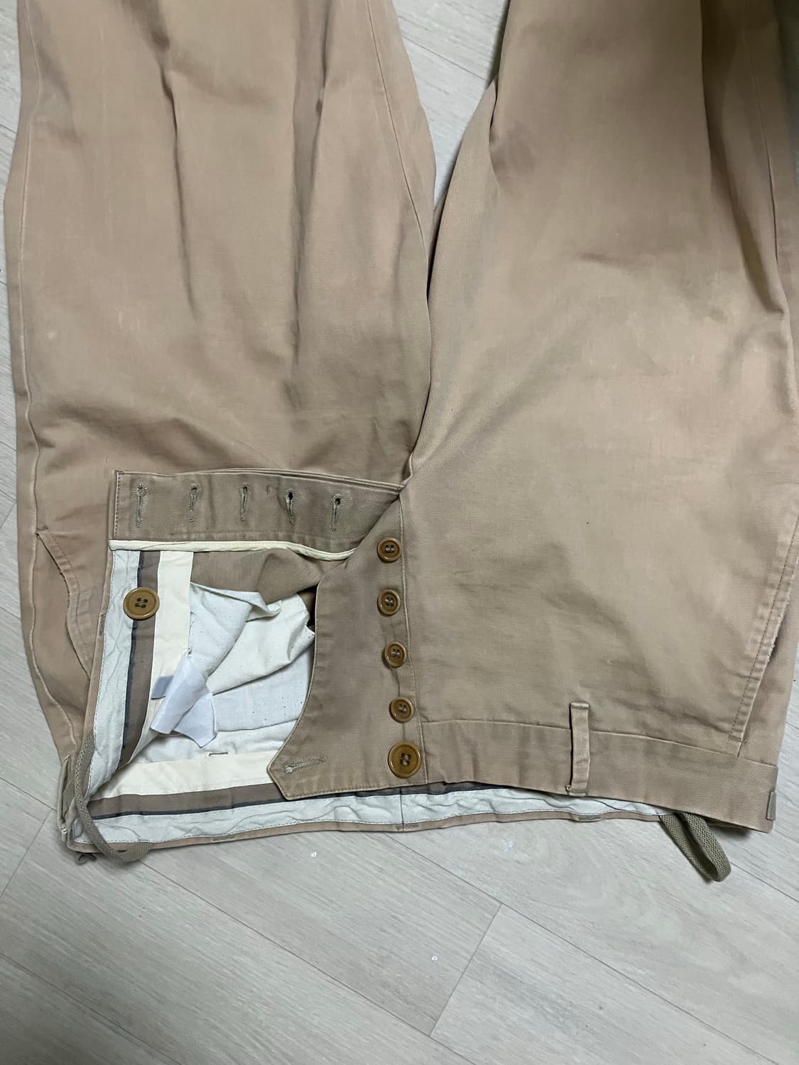 헬무트랭 치노팬츠 베이지 상품이미지1