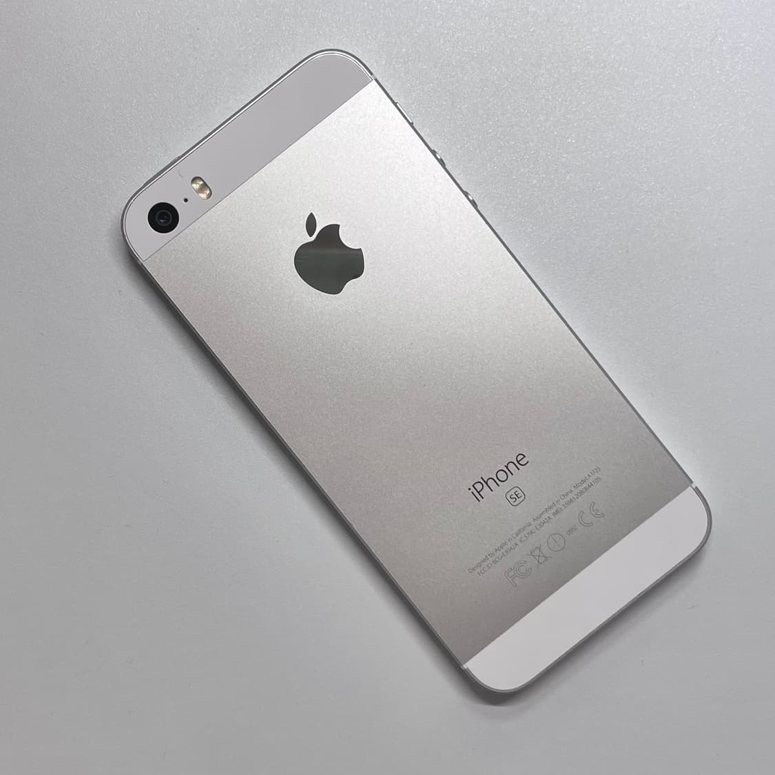 아이폰se 실버 128G 상품이미지1