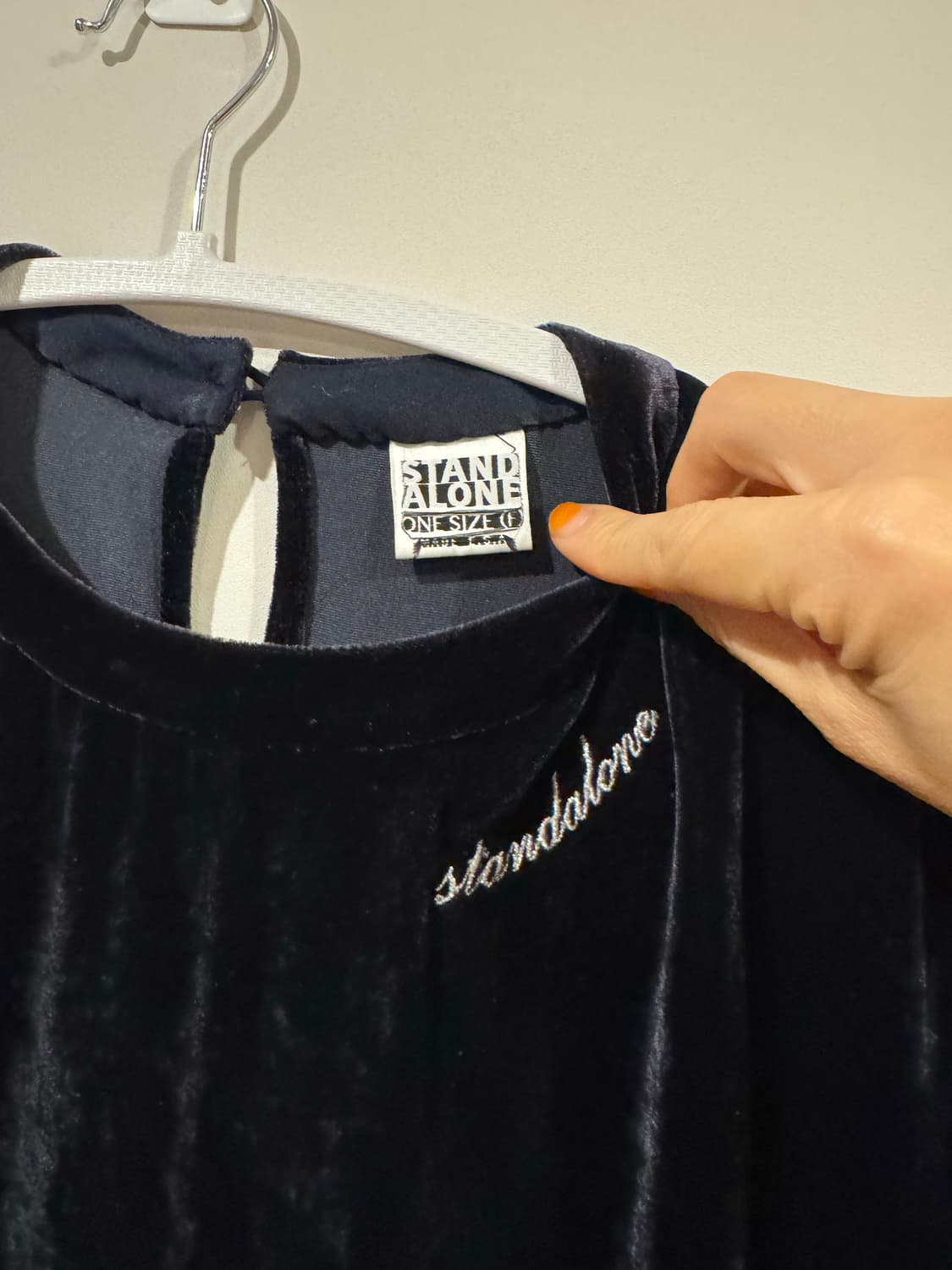 스탠드얼론 벨벳 티셔츠 상품이미지2