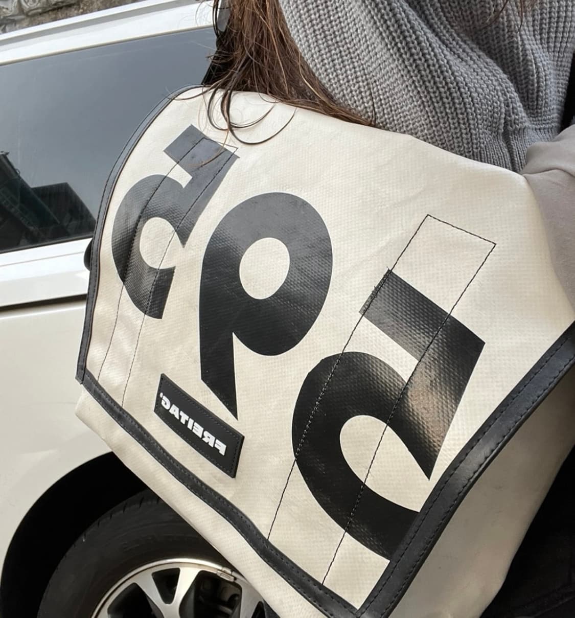 프라이탁 드라그넷 화이트 상품이미지4